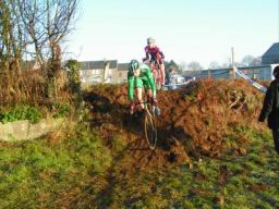 CoulouvrayBoisbenatre-ChptNormandie_12122004 023.jpg