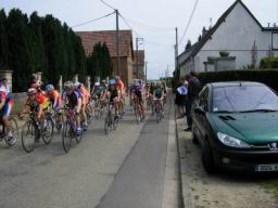 2005-06-12_clery_peloton.jpg