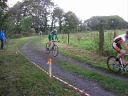 2005-10-02_colleville-sur-mer_dylan_en_2_eme_position.jpg