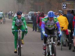 2005-11-20_forges-les-eaux_pict0026.jpg